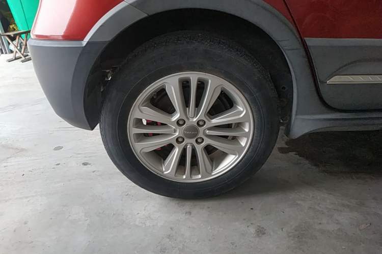 Used Haval H1 2015 1.5L Manual Urban Model Right Rear Wheel Hub