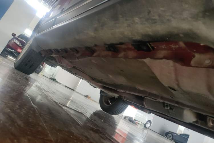 Used Haval H1 2015 1.5L AMT Urban Model Right Side Sill