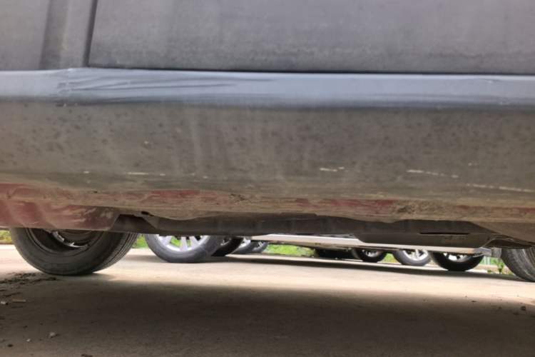 Used Haval H1 2015 1.5L AMT Luxury Model Right Side Sill