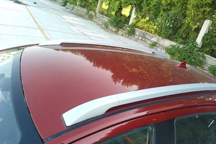Used Haval H1 2015 1.5L Manual Luxury Model Roof