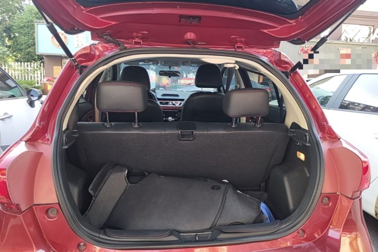Used Haval H1 2015 1.5L AMT Urban Model Trunk