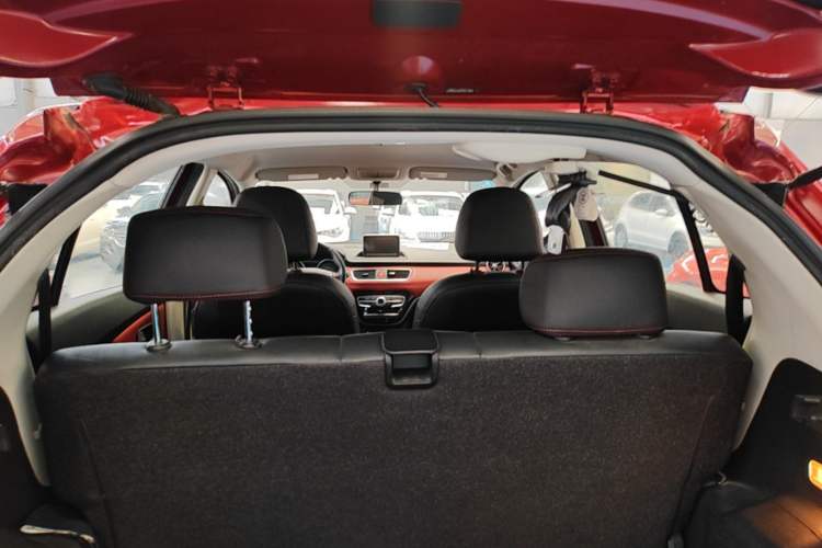 Used Haval H1 2015 1.5L AMT Luxury Model Trunk
