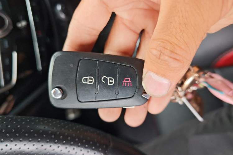 Used Haval H1 2015 1.5L AMT Luxury Model Vehicle Key