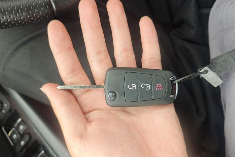 Used Haval H1 2015 1.5L Manual Luxury Model Vehicle Key