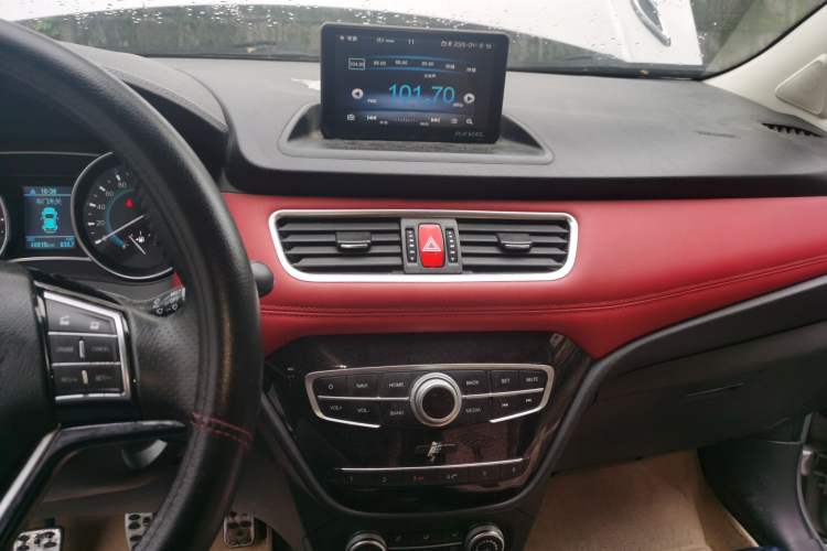 Used Haval H1 2015 1.5L Manual Urban Model Audio And AC Panel