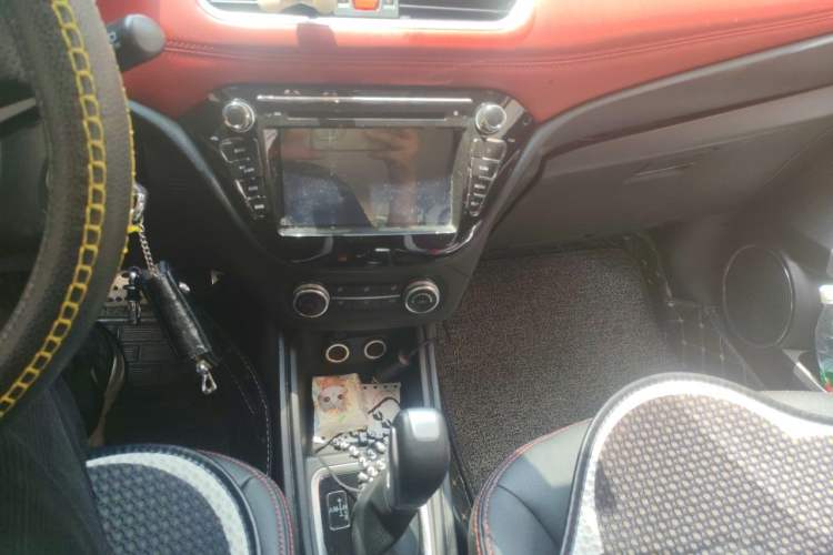 Used Haval H1 2015 1.5L AMT Urban Model Audio And AC Panel