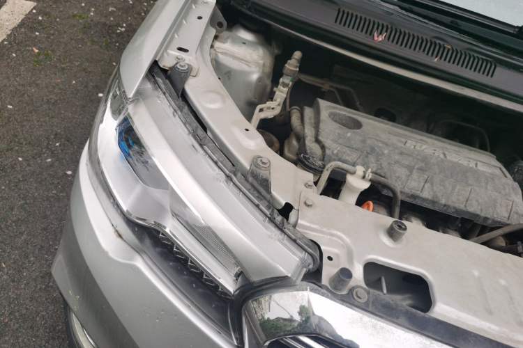 Used Haval H1 2015 1.5L Manual Urban Model Engine Bay Right