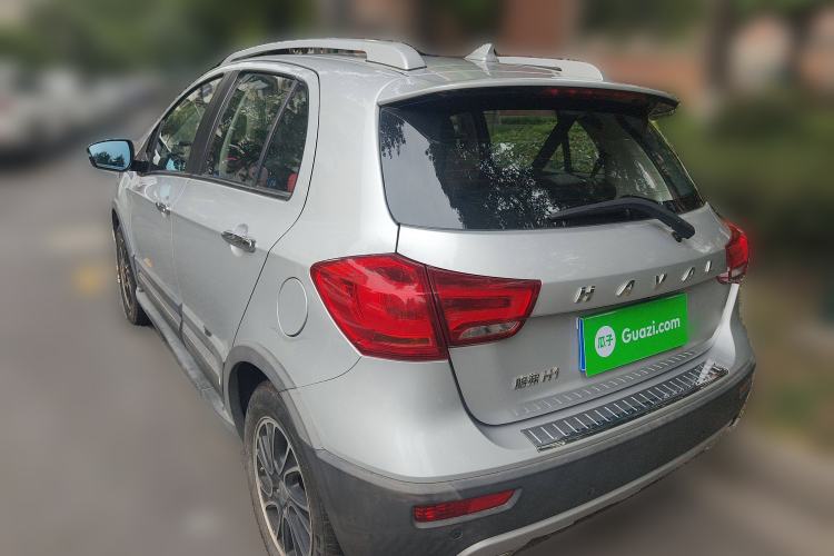 Used Haval H1 2015 1.5L Manual Luxury Model Exterior 3