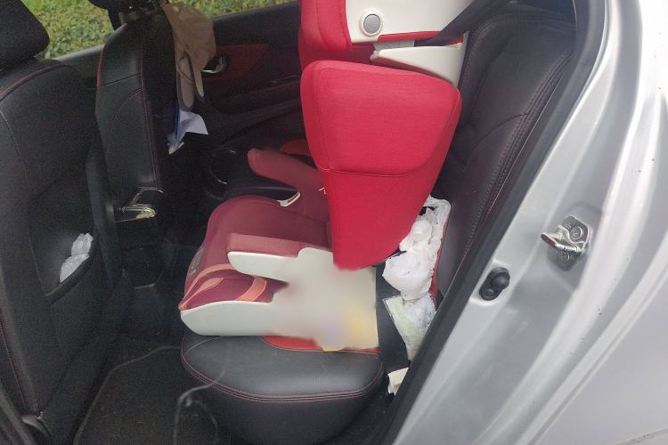 Used Haval H1 2015 1.5L Manual Luxury Model Interior 4
