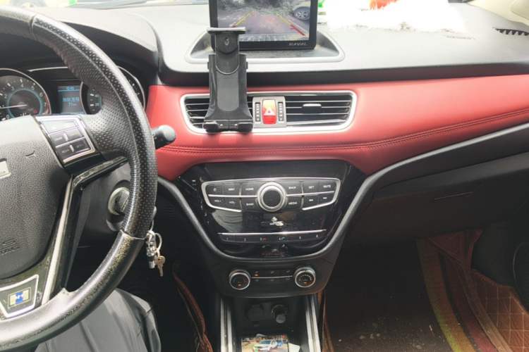 Used Haval H1 2015 1.5L Manual Luxury Model Audio And AC Panel