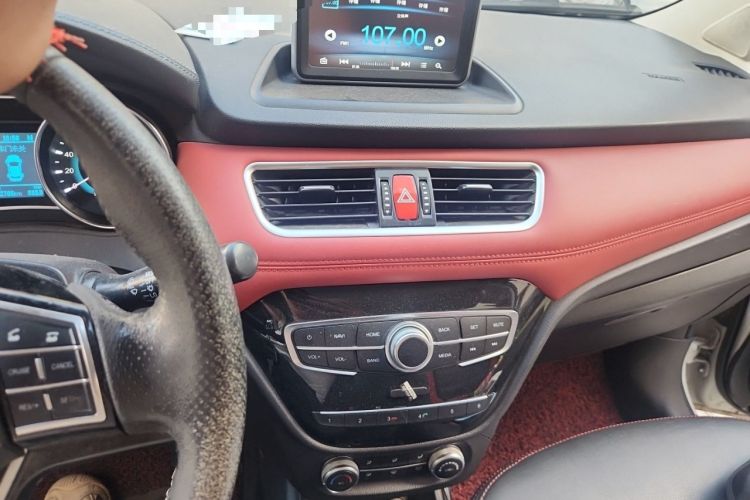 Used Haval H1 2015 1.5L AMT Luxury Model Audio And AC Panel