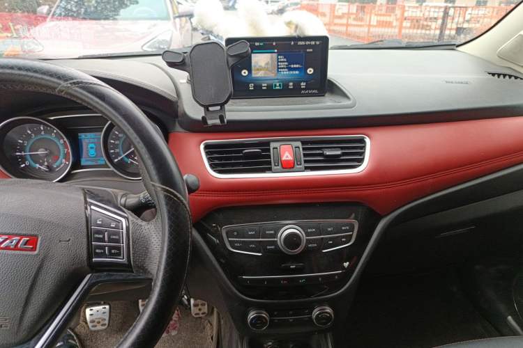 Used Haval H1 2015 1.5L Manual Luxury Model
