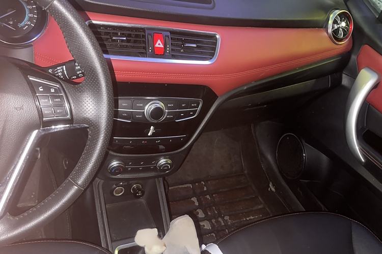 Used Haval H1 2015 1.5L AMT Luxury Model Audio And AC Panel