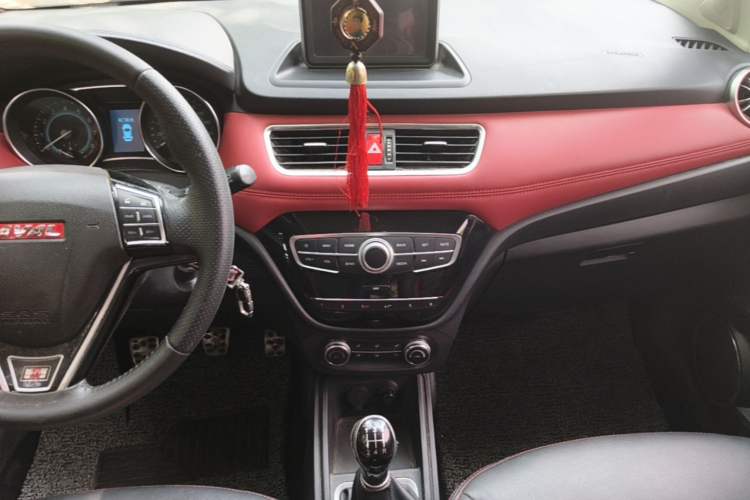 Used Haval H1 2015 1.5L Manual Luxury Model Audio And AC Panel