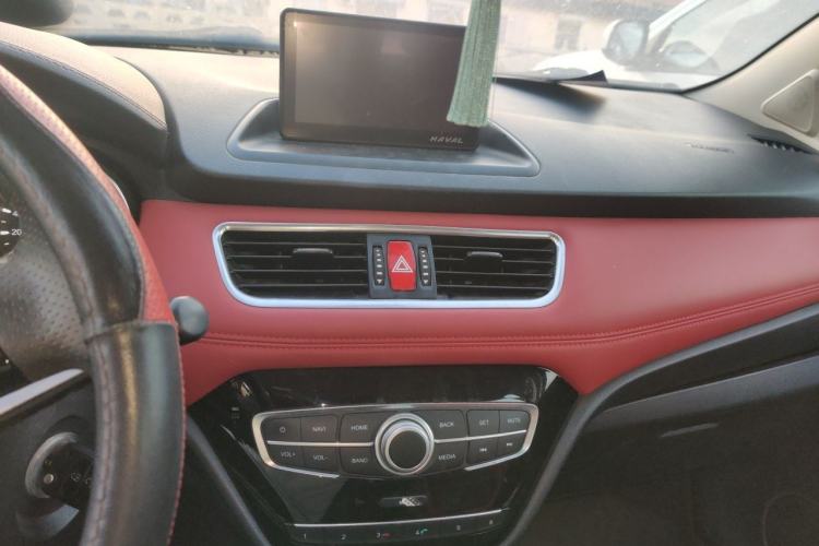 Used Haval H1 2015 1.5L AMT Luxury Model Audio And AC Panel