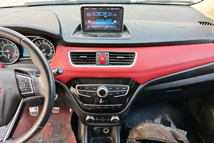 Used Haval H1 2015 1.5L Manual Luxury Model Audio And AC Panel