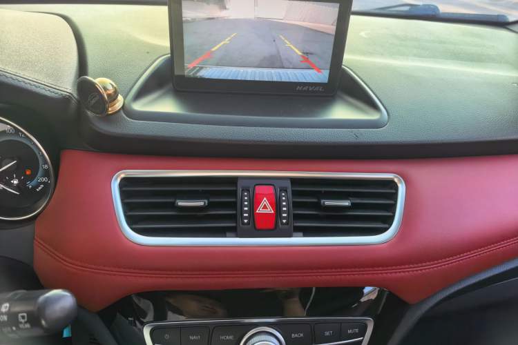 Used Haval H1 2015 1.5L AMT Luxury Model Audio And AC Panel