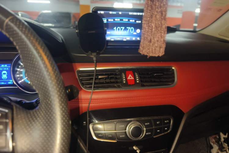 Used Haval H1 2015 1.5L Manual Luxury Model Audio And AC Panel