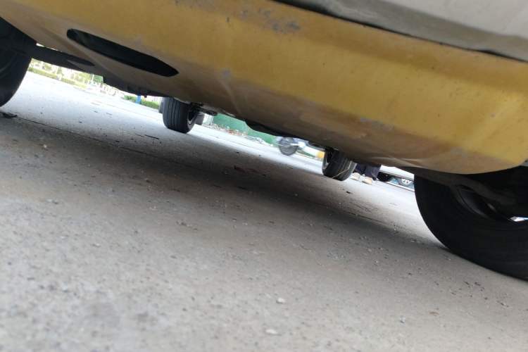Used Haval H1 2015 1.5L AMT Luxury Model Chassis Front