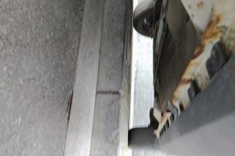 Used Haval H1 2015 1.5L AMT Luxury Model Chassis Front Left