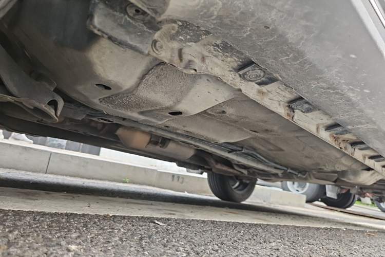 Used Haval H1 2015 1.5L AMT Luxury Model Chassis Front Left