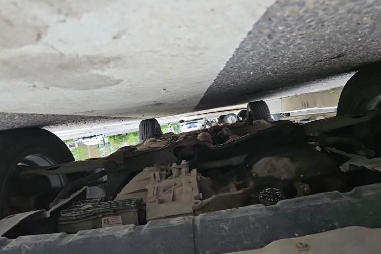 Used Haval H1 2015 1.5L AMT Luxury Model Chassis Front