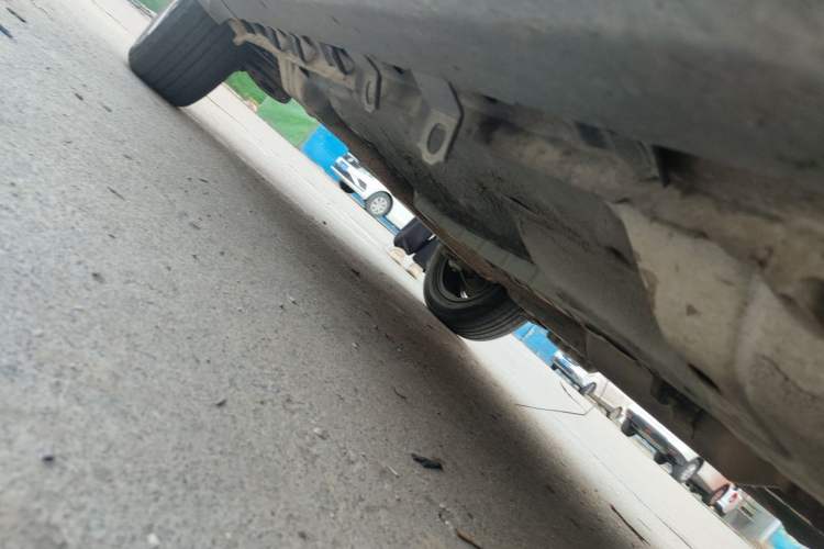 Used Haval H1 2015 1.5L AMT Luxury Model Chassis Front Right