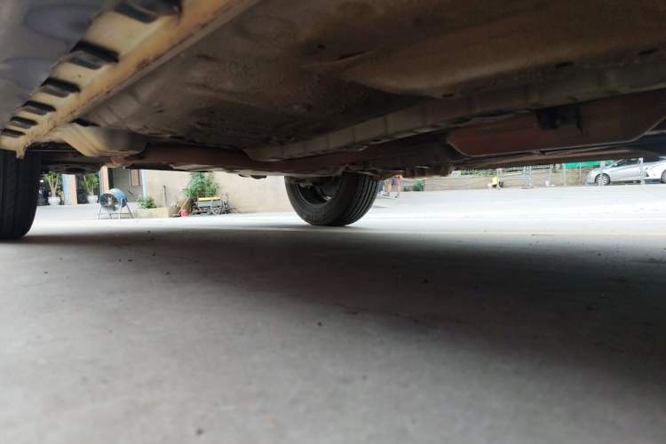 Used Haval H1 2015 1.5L Manual Luxury Model Chassis Front Right