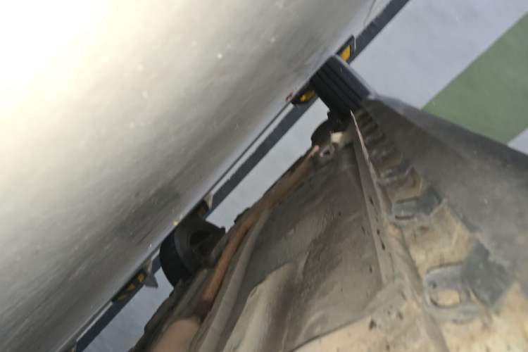 Used Haval H1 2015 1.5L AMT Luxury Model Chassis Front Right