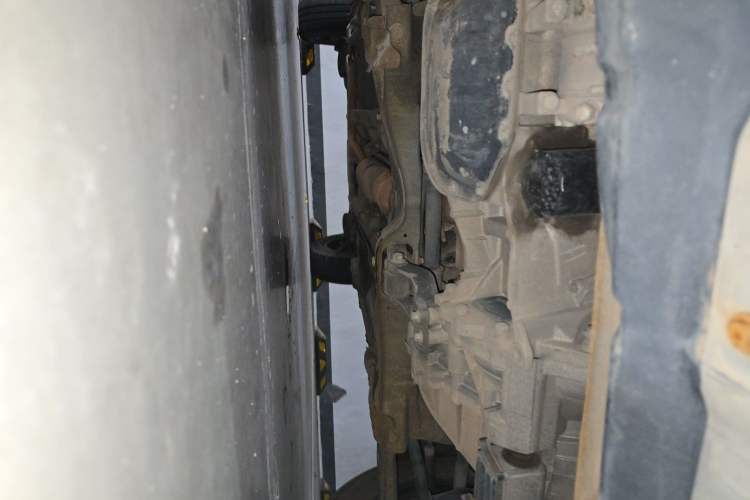 Used Haval H1 2015 1.5L AMT Luxury Model Chassis Front