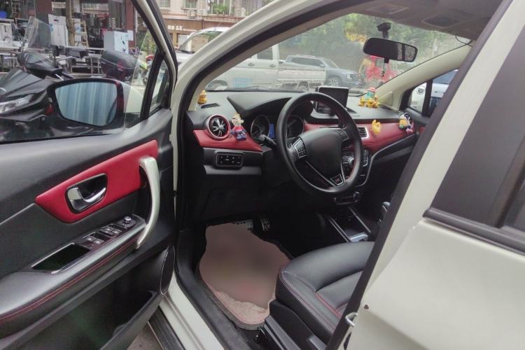 Used Haval H1 2015 1.5L AMT Luxury Model Driver Seat