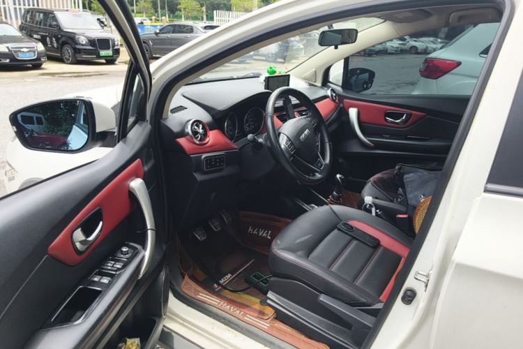 Used Haval H1 2015 1.5L Manual Luxury Model Driver Seat