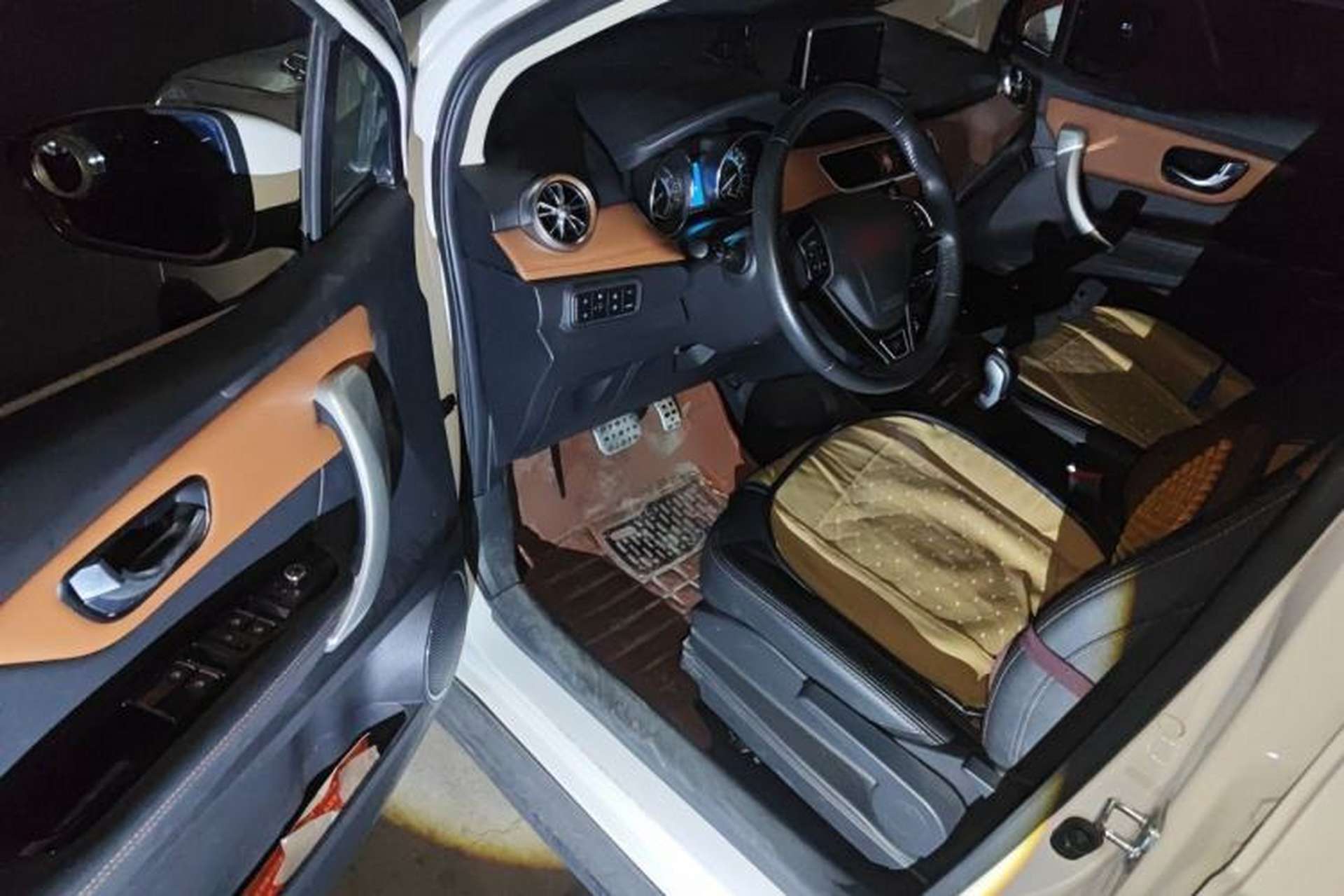Used Haval H1 2015 1.5L AMT Luxury Model Driver Seat