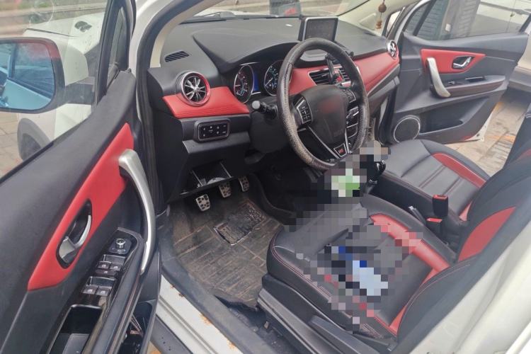 Used Haval H1 2015 1.5L Manual Luxury Model Driver Seat