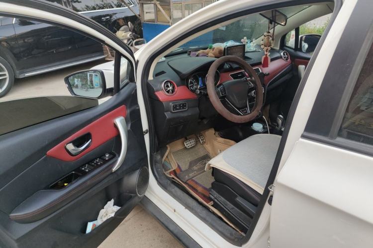 Used Haval H1 2015 1.5L AMT Luxury Model Driver Seat