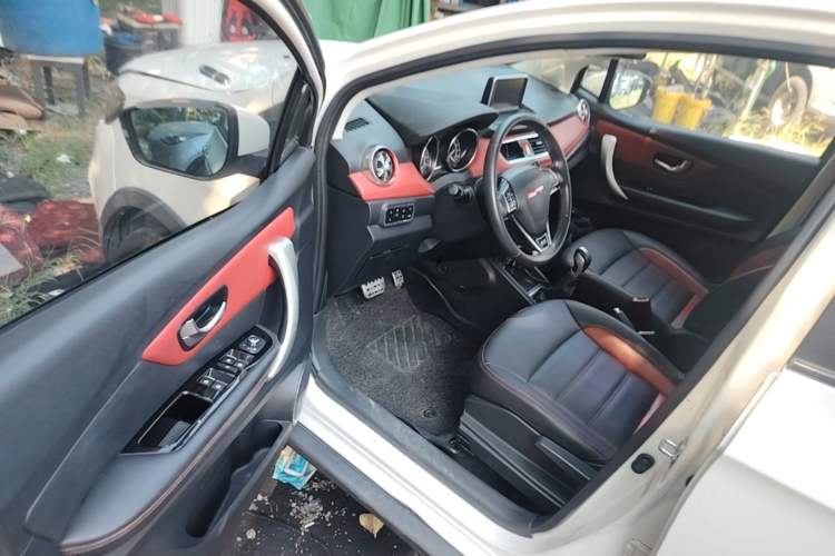 Used Haval H1 2015 1.5L AMT Luxury Model Driver Seat