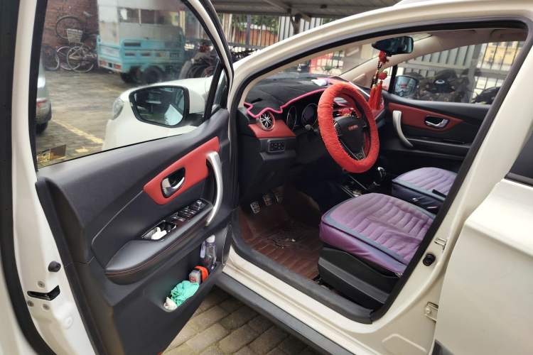 Used Haval H1 2015 1.5L Manual Urban Model Driver Seat