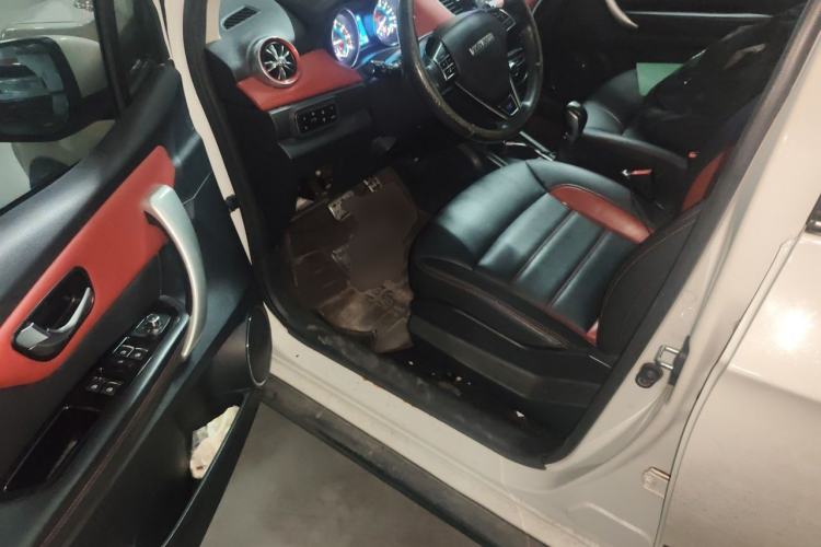 Used Haval H1 2015 1.5L AMT Urban Model Driver Seat