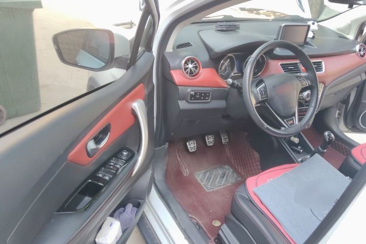 Used Haval H1 2015 1.5L Manual Luxury Model Driver Seat
