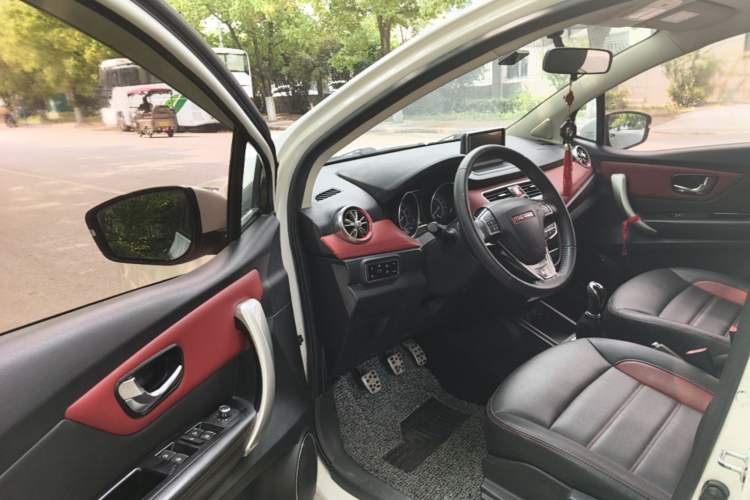 Used Haval H1 2015 1.5L Manual Luxury Model Driver Seat
