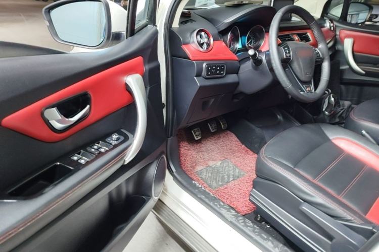 Used Haval H1 2015 1.5L Manual Luxury Model Driver Seat