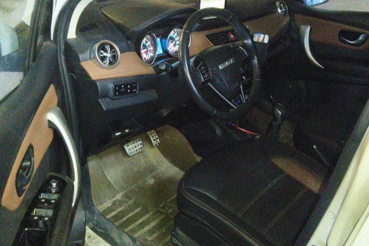 Used Haval H1 2015 1.5L AMT Luxury Model Driver Seat