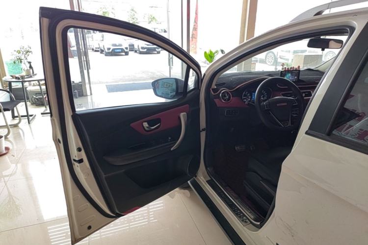 Used Haval H1 2015 1.5L AMT Luxury Model Driver Seat