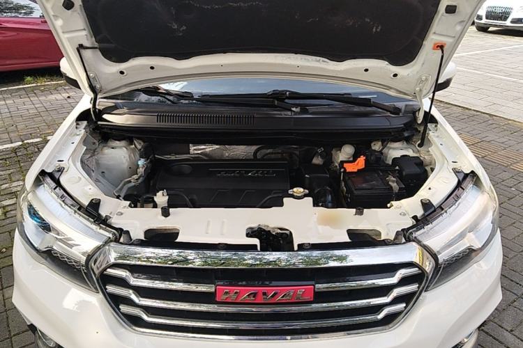 Used Haval H1 2015 1.5L AMT Luxury Model Engine Bay