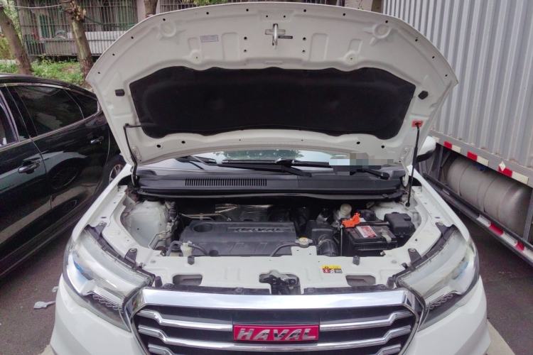 Used Haval H1 2015 1.5L AMT Luxury Model Engine Bay