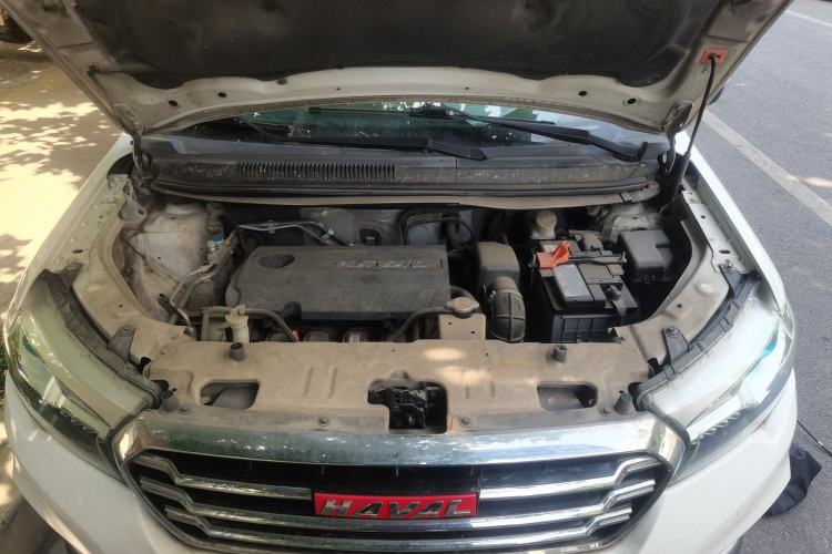 Used Haval H1 2015 1.5L AMT Urban Model Engine Bay