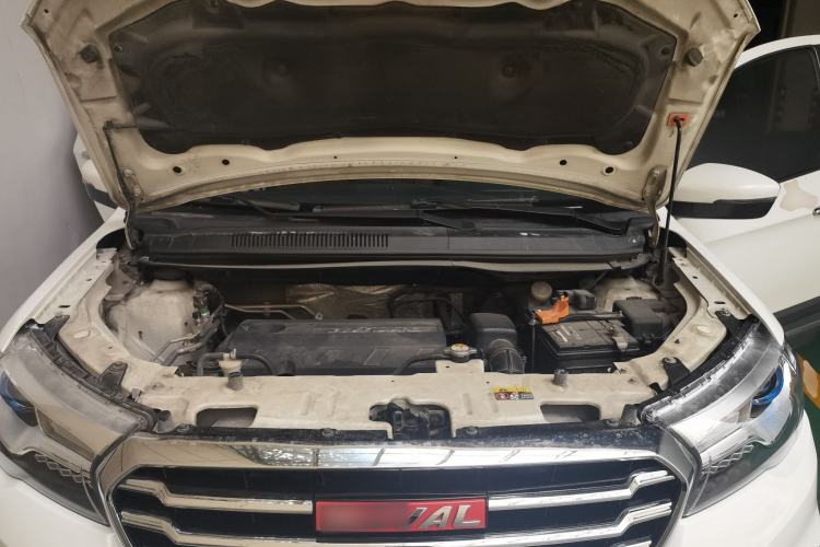 Used Haval H1 2015 1.5L AMT Luxury Model Engine Bay