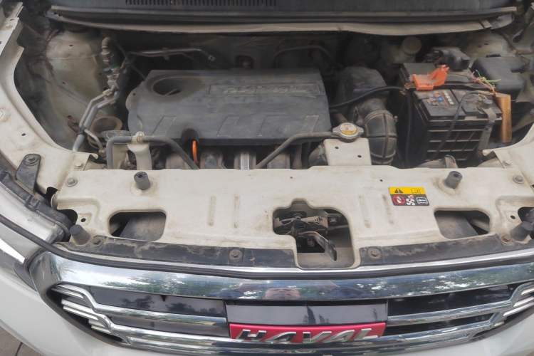 Used Haval H1 2015 1.5L AMT Luxury Model Engine Bay