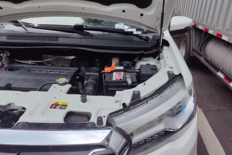 Used Haval H1 2015 1.5L AMT Luxury Model Engine Bay Left