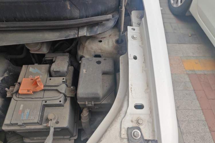 Used Haval H1 2015 1.5L Manual Luxury Model Engine Bay Left